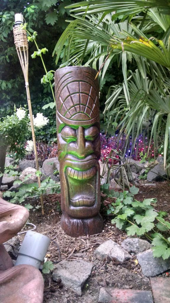 Tiki statue at the Moon Lagoon