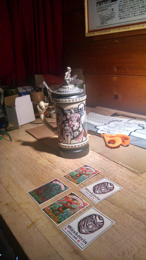 3-D Munkstein and trading cards