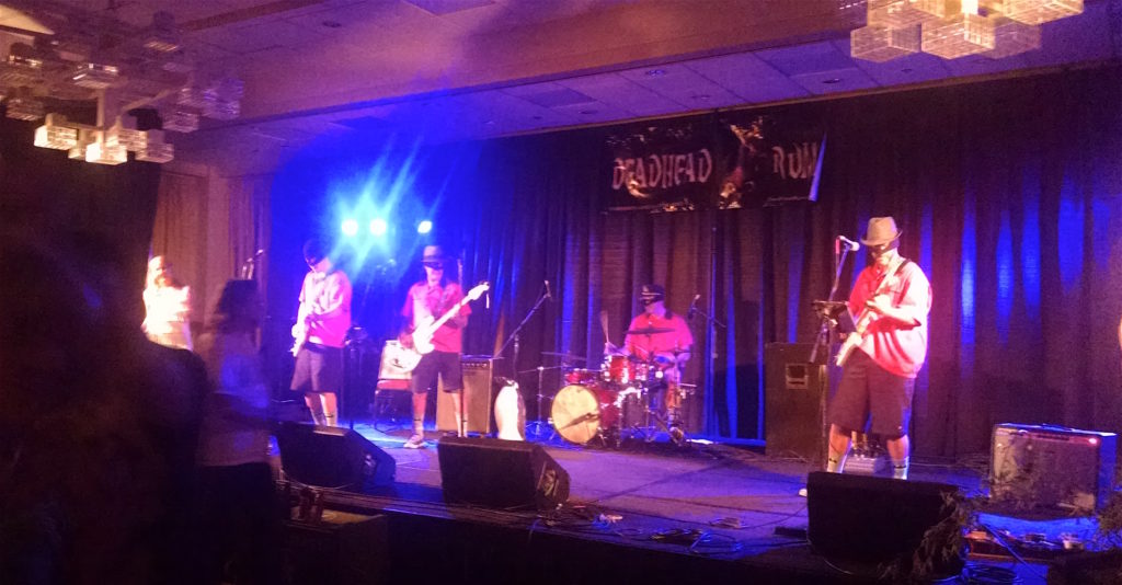 The Hang-Ten Hangmen at TIki Kon 2016