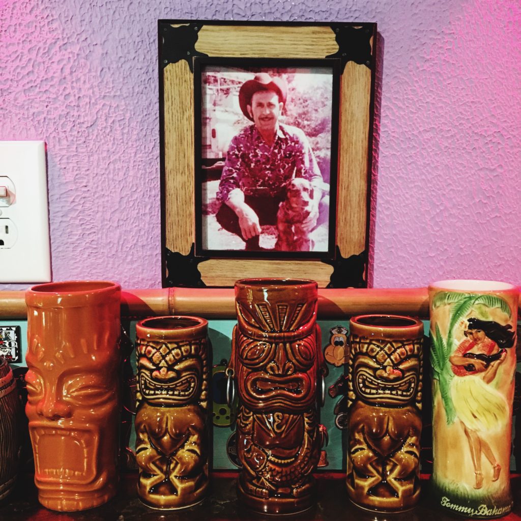 Tiki mugs at The Fuzzy Smudge