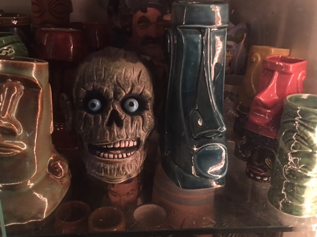 Tiki mugs at The Fuzzy Smudge