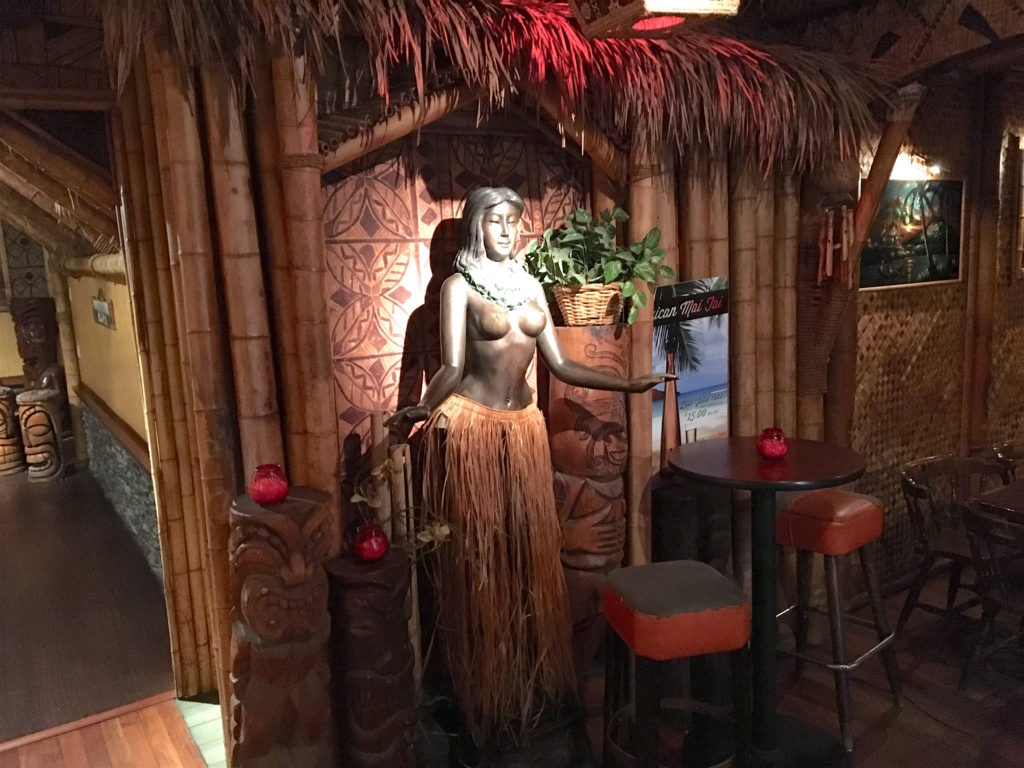 Hula girl at The Kona Club