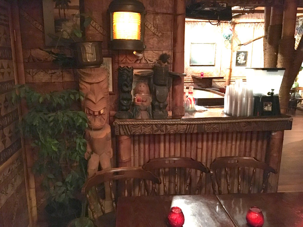 Kona Club Tikis