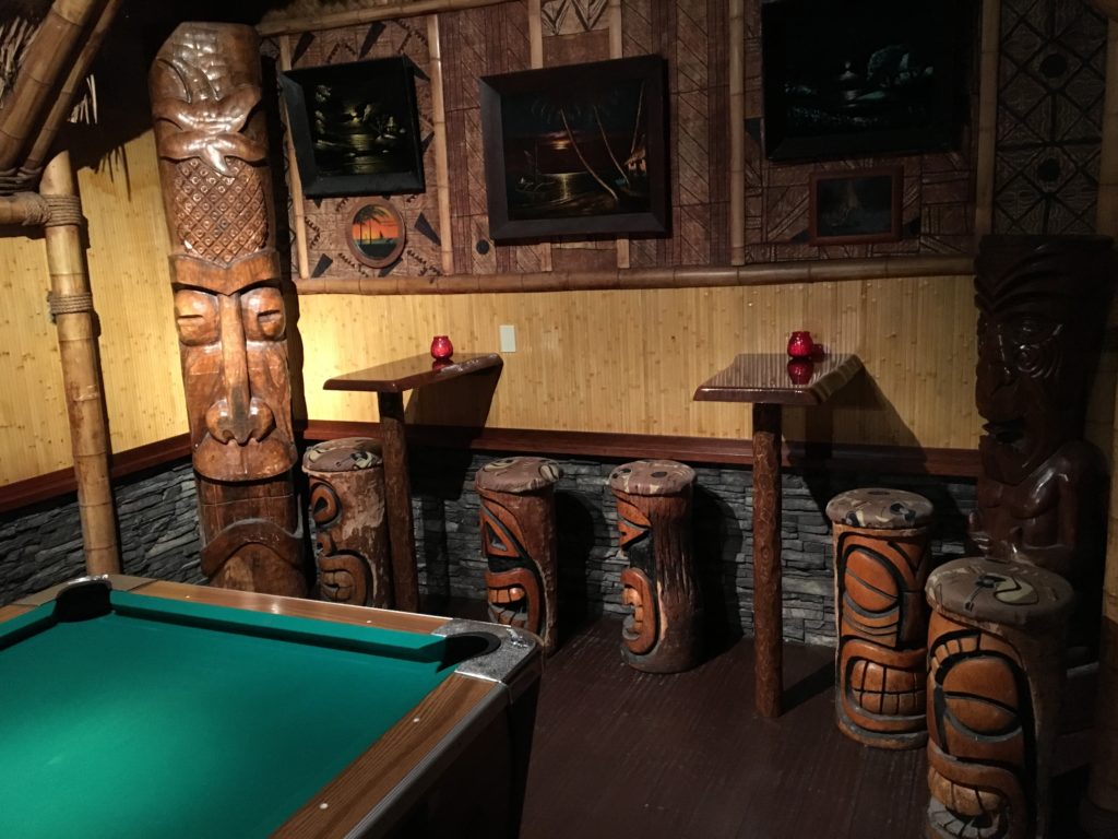 Kona Club Tiki stools