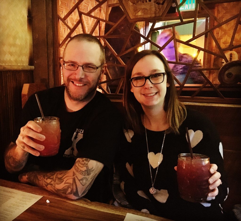 Bobby with a Ginger Island and Birgitta with a Black Beard's Berry Lemonade