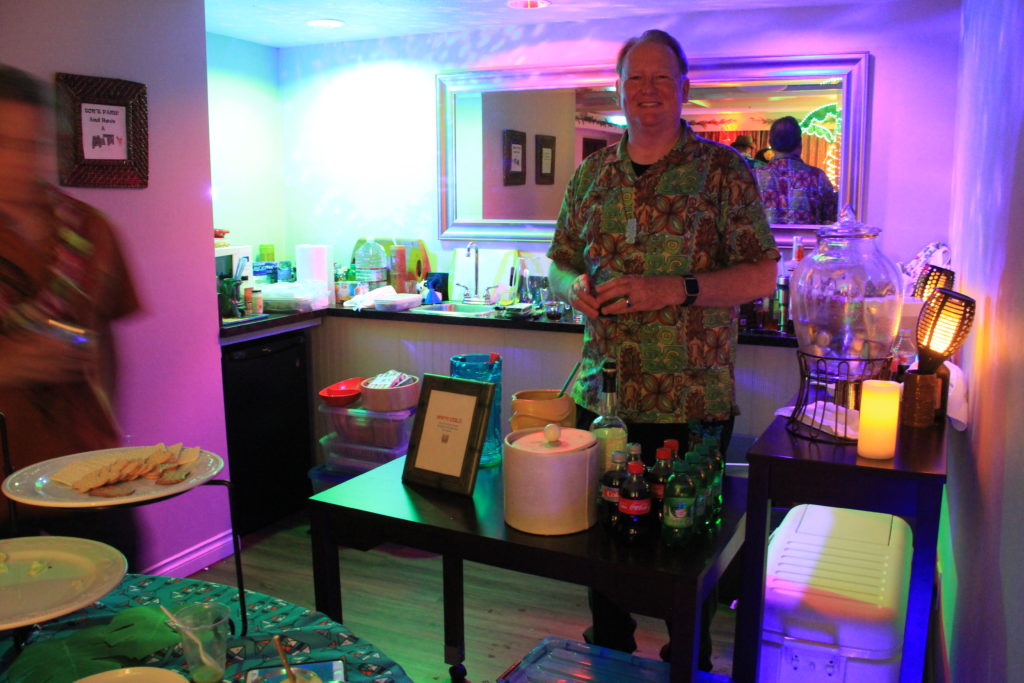 Tiki Kon 2018 Fantasy Island Room Party