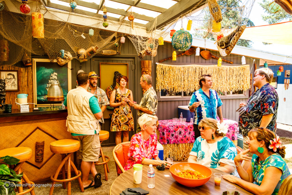 Tiki Kon 2018 Fantasy Island Home Tiki Bar Tour Lowbrow Lanai