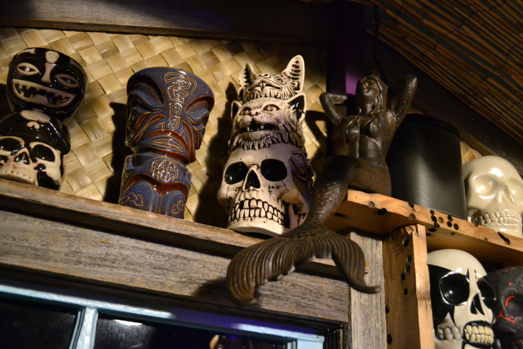 Sneaki Tiki Bar